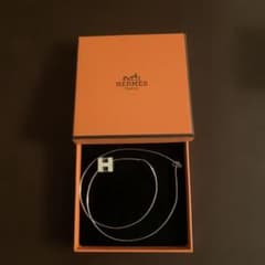 HERMES Hキューブ ネックレス　ホワイト チェーンシルバー　箱付きのサムネイル