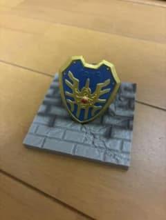 ドラゴンクエスト　びっくらたまご ロトの盾　フィギュアのサムネイル