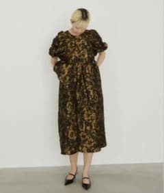 バブルスリーブジャガードドレスのサムネイル