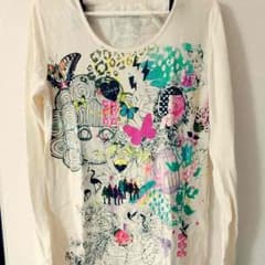 総柄Tシャツのサムネイル