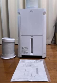 【2025年製・美品】ナカトミ ミニクーラー MAC-10 別売排気ダクト付 2025年製・美品】ナカトミ ミニクーラー MAC-10 別売排気ダクト付