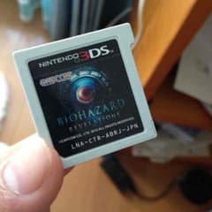 バイオハザードリべレーションズのサムネイル