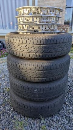 トヨタ純正14インチホイールセット165/70r14 。のサムネイル