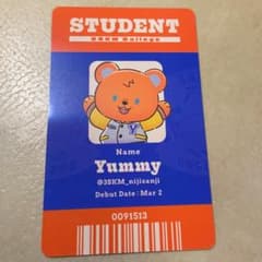 3SKM College　特典ランダム学生証風カード　Yummyのサムネイル