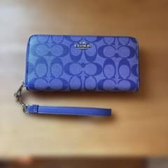 COACH シグネチャー 長財布 リストレット付き　紫のサムネイル