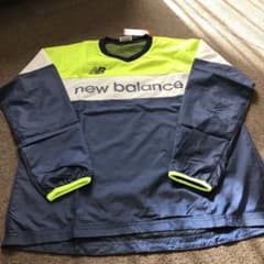 new balance ウィンドブレーカーのサムネイル
