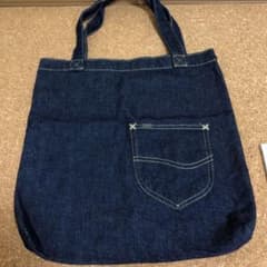 リー ショルダーバッグのサムネイル