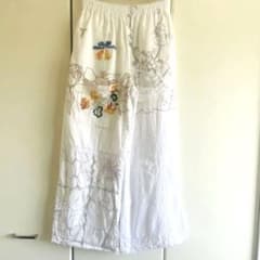 ヴィンテージクロス　パッチワークパンツ リメイクパンツ　カットーク刺繍のサムネイル