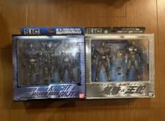 【まとめ売り】S.I.C. 仮面ライダー龍騎 ナイト＆王蛇 2種セットのサムネイル