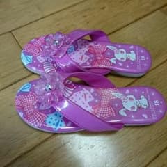 さや様専用！再値下げ！女の子   ピンクサンダルのサムネイル