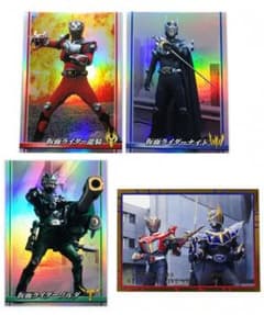当時物 アマダ 仮面ライダー龍騎 トレーディング カード 秋山蓮 騎士 キラ 当時物 仮面ライダー龍騎 トレーディングカード キラ 箔押し 4枚