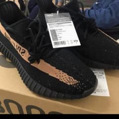 （一週間限定値下げ）27.0 yeezy boost 350 v2のサムネイル