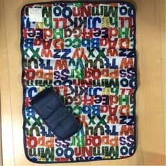 新品 はらぺこあおむし おむつ替えシートのサムネイル