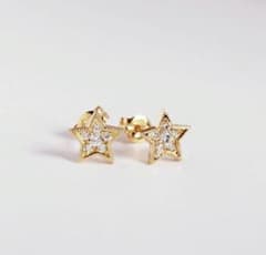 29日限定価格Avaron ゴールド K18ピアス Star Pierceのサムネイル