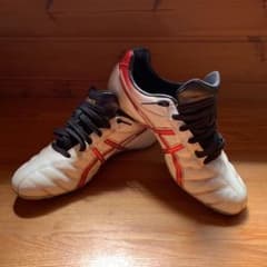 ASICS soccer cleats with replaceable studs