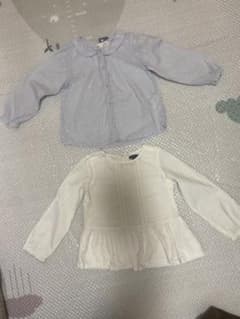 水色ドット柄と白フリルトップスセットのサムネイル