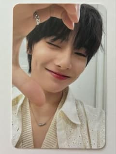 Stray Kids I.N. 2024Seasons greetingsトレカのサムネイル