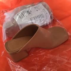 かかちゃん様専用　moussy  サンダルのサムネイル