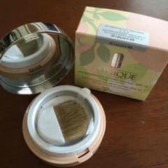 未使用 CLINIQUE スーパーバランスド パウダーメークアップ 06のサムネイル