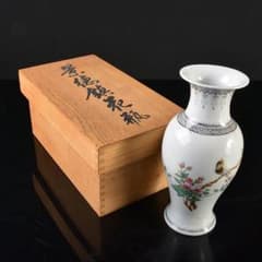 中国　中国景徳鎮製　粉彩漢詩花鳥文瓶　時代箱　M　R6295 中国 中国景徳鎮製 粉彩漢詩花鳥文瓶 時代箱 M R6295 - メルカリ