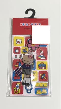 日焼けキティ アクリルキーホルダー　サンリオのサムネイル