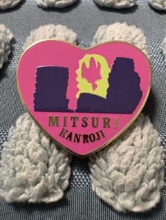 鬼滅の刃 柱展 甘露寺蜜璃 コレクションピンズ ピンバッジのサムネイル