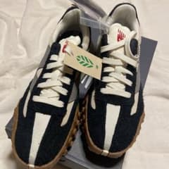 新品未使用　new balance XCー72のサムネイル