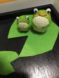 ちりめん細工  かえるの置物 ㊗️新年セールしました！のサムネイル