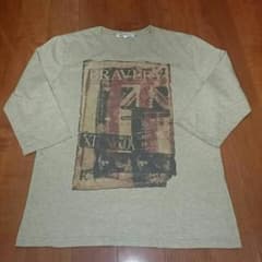 すごくお洒落な柄のTシャツになります！のサムネイル