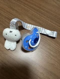 【セット販売】ピジョンおしゃぶりL ミッフィーおしゃぶりクリップ　歯磨きシートのサムネイル