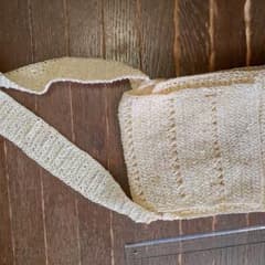 手編みのバッグのサムネイル