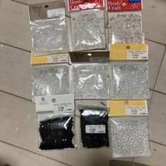 KIWAアクリルビーズ クリア ブラック 4mm 5mm 9袋セットのサムネイル