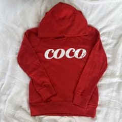 COCOロゴ入り赤色フードパーカーのサムネイル