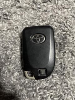 TOYOTA ハイエース 純正スマートキー スペアキー 鍵 - メルカリ
