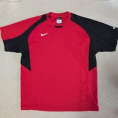ナイキ・ドライ半袖Tシャツ・赤☓黒色・サイズMのサムネイル