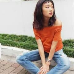 値下げ中！オフショルハーフスリーブteeのサムネイル