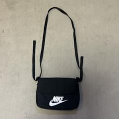 NIKE ショルダーバッグ ブラックのサムネイル