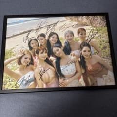 fromis_9 メンバー直筆全員サイン入りポスターのサムネイル
