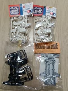 【当時物】ミニ四駆 スーパーTZシャーシ 4点セットのサムネイル