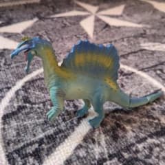 アニア　スピノサウルスのサムネイル