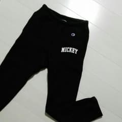 チャンピオン×ビームス×ディズニーのスエットパンツのサムネイル