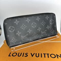 [Excellent Condition] Louis Vuitton Monogram Eclipse Zippy Wallet Men's Wallet