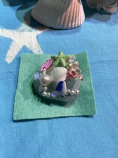 海のあれこれ　ハンドメイドブローチ　シーグラス使用のサムネイル