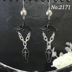 ピアス 蝙蝠×棺のサムネイル