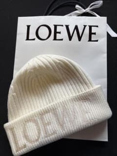 LOEWE ホワイト ニット帽 - メルカリ