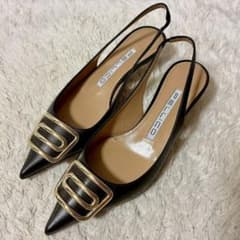 ペリーコ ポインテッドトゥ スリングバックパンプス ゴールドバックル