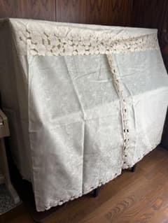 アップライトピアノカバー調節可能　⭐︎アイボリー薔薇刺繍ピアノカバー⭐︎のサムネイル