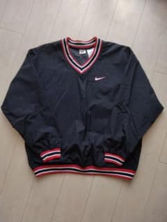 メ*シ様 NIKE 90s ナイロン プルオーバー Vネック スウォッシュ 黒のサムネイル