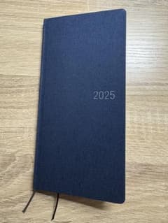 2025年 4月始まり　ほぼ日手帳　ネイビー 方眼スケジュール帳のサムネイル
