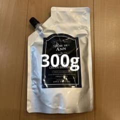 最安値 CREME DE ANN ブラッククリームシャンプー 300gのサムネイル